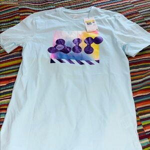 Nike men’s woman T-Shirt - Light Blue with Purple Graphic new small